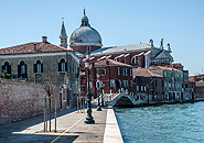 Die Kirche Il Redentore vom Ufer der Giudecca von Nordosten aus.