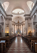 Il Redentore, Kirchenhalle - Blick auf die Vierung mit Ansicht der oberen Thermenfenstzer.