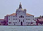 Die Kirche Le Zitelle auf der Insel Giudecca. Ansicht vom Kanal aus - Stirnfassade der Kirche und Konvent 1993.