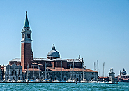 Die Kirche San Giorgio Maggiore von Nordwesten aus.