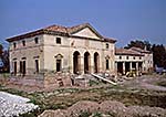 Villa Saraceno 1991: Haupthaus und WirtschaftsGebäude.