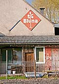 Bluna - altes Werbeschild an einem Bauernhaus in Dirnismaning bei München