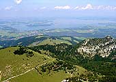 Der Chiemsee und der Chiemgau von der Kampenwand aus
