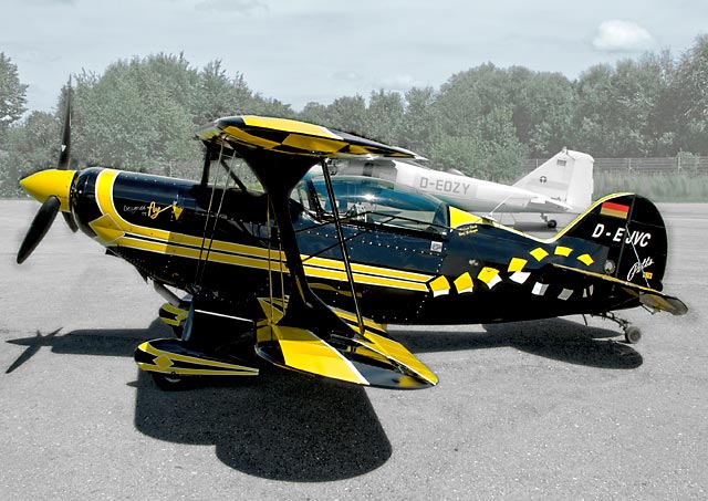 Kunstflug-Doppeldecker Pitts Special S-1