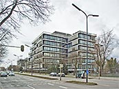 Blick auf die Gebäude der Hypo-Vereinsbank an der Ifflandstraße von Norden